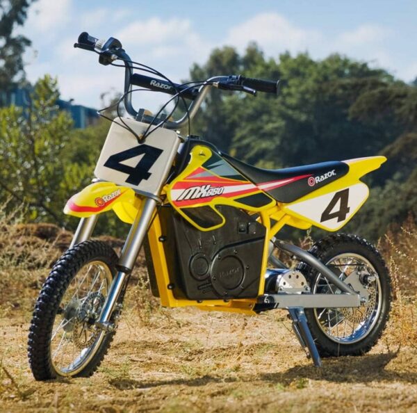 Razor MX650 Dirt Rocket Electric Motocross - Image 5
